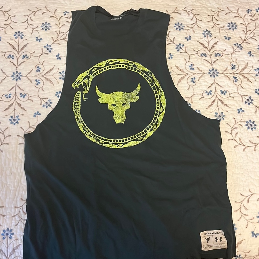 Men XL project rock workout shirt.